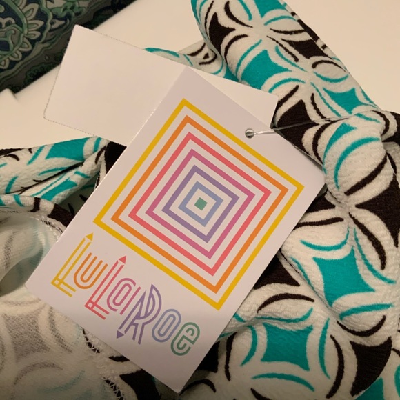 Lularoe Cassie - Picture 5 of 6